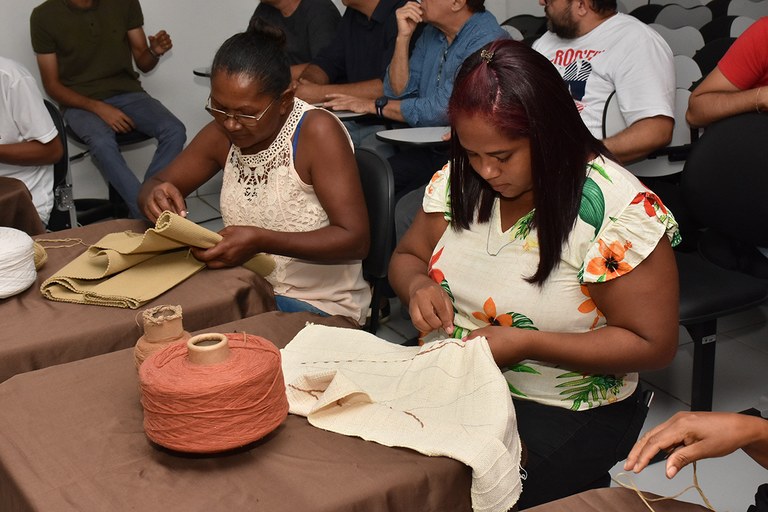 Visita da Primeira-dama as Artesãs de Galante e Gurinhem (5).JPG