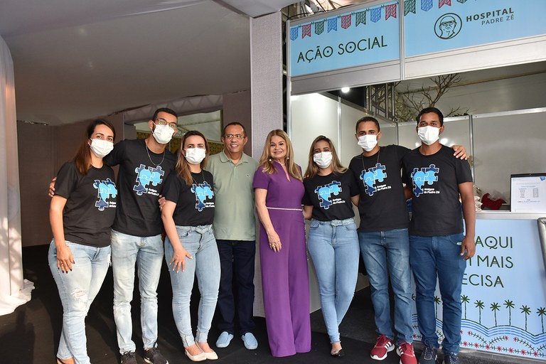 Primeira-dama participa do lançamento da loja Janete Costa no shopping Partage (38).JPG