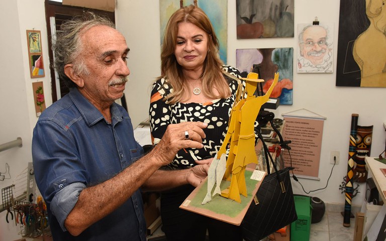 primeira dama visita homenageados do salao de artesanato foto andre lucio (7).JPG