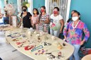 Primeira-dama visita as homenageados do 33 salão do artesanato (6).JPG