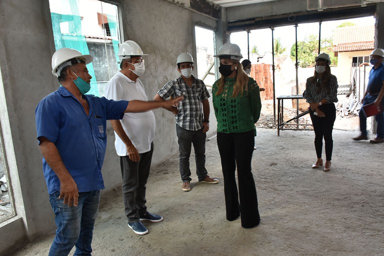 Primeira-dama visiata obras do Hospital Padre Zé (4).JPG