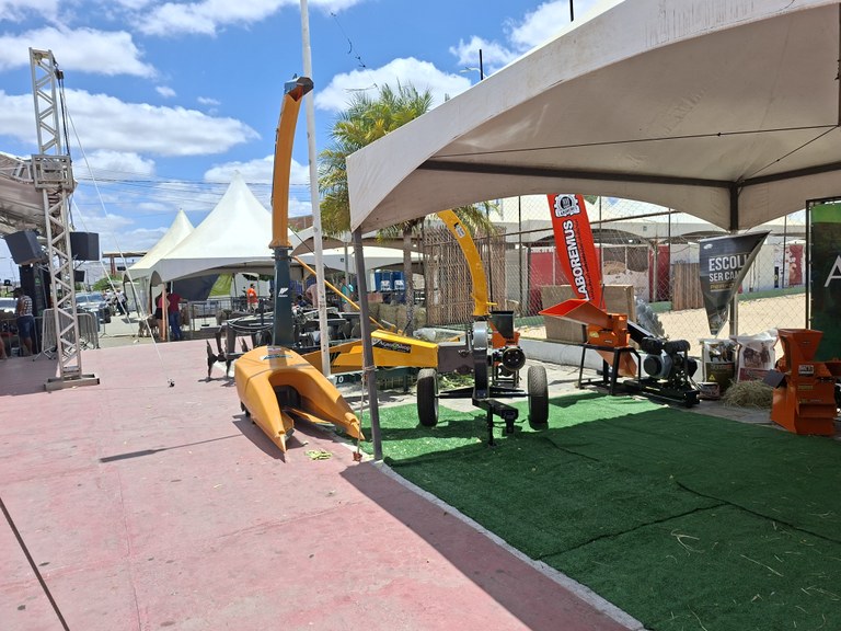 Equipamentos - 7a Juá Capri.jpg