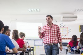 DiegoNóbrega-Escola-Técnica-de-Mangabeira-Reciclagem-de-Espanhol-3-270x180.jpg DiegoNóbrega-Escola-Técnica-de-Mangabeira-Reciclagem-de-Espanhol-3-270x180.jpg