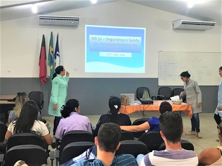 Profissionais do Hospital de Patos atualizam informações sobre Normas e Segurança do Trabalho Profissionais do Hospital de Patos atualizam informações sobre Normas e Segurança do Trabalho