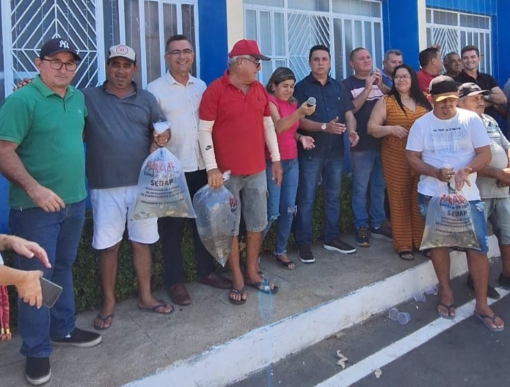 alavinos2.jpg