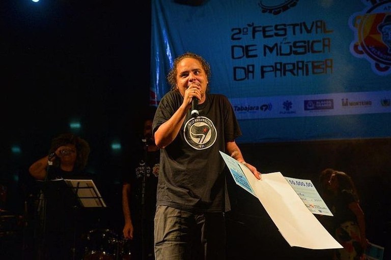 chico-limeira-foi-o-vencedor-do-ii-festival-de-musica-da-paraiba.jpg
