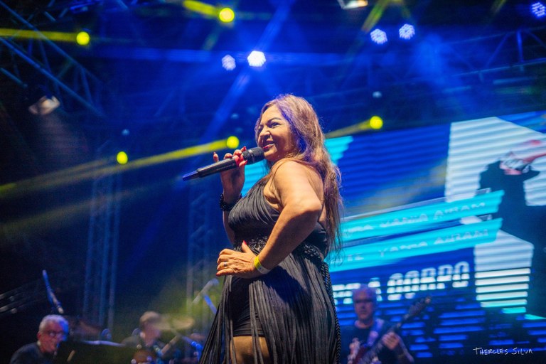 VII FMPB - VANIA AIRAM - CORPO A CORPO.jpg