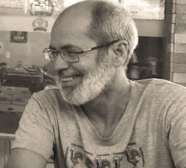 WALTER GALVAO PRETO E BRANCO.jpg