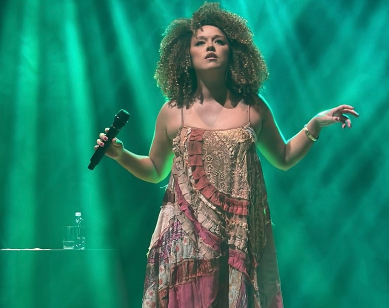 NATHALIA BELLAR.jpg