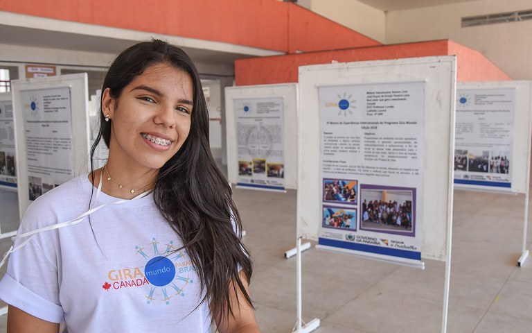 seect estudantes giramundo realizam III mostra experiencias internacionais foto delmer rodrigues (3).jpg