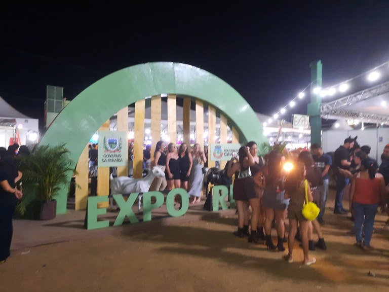 Expo Riacho - Público.jpg