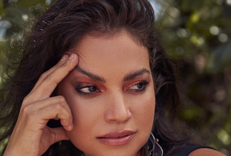 flávia bittencourt (1).png