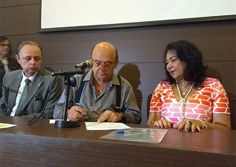 projeto-acesso-cidadao-recebe-equipamentos-aquaticos-1.jpg