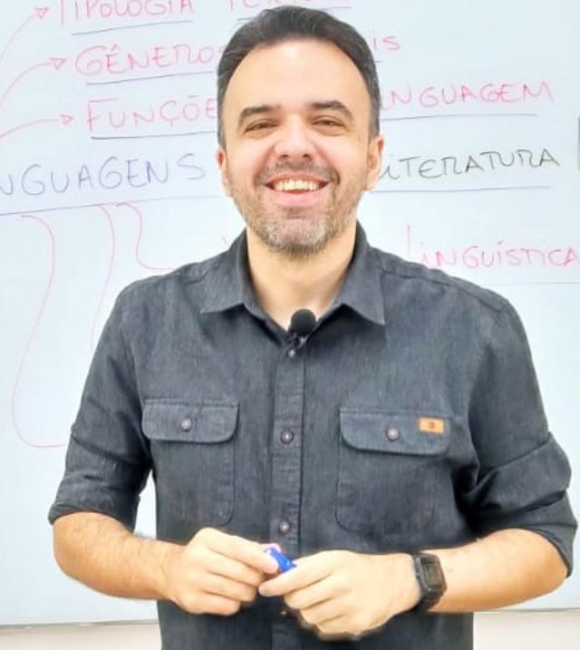 Professor leonardo queiroga.jpeg