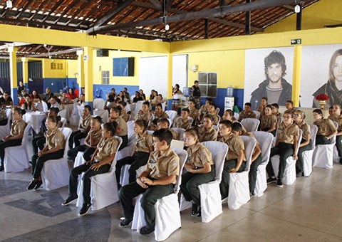 policia-estimula-criancas-a-melhorar-nota-e-comportamento-em-escolas-do-sertao-do-estado-2.jpg