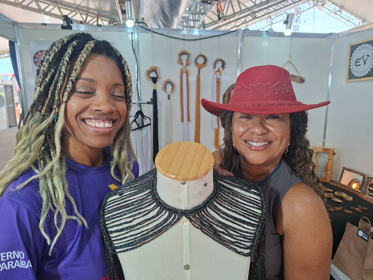 Dalila Gomes e Márcia Dornelles.jpg