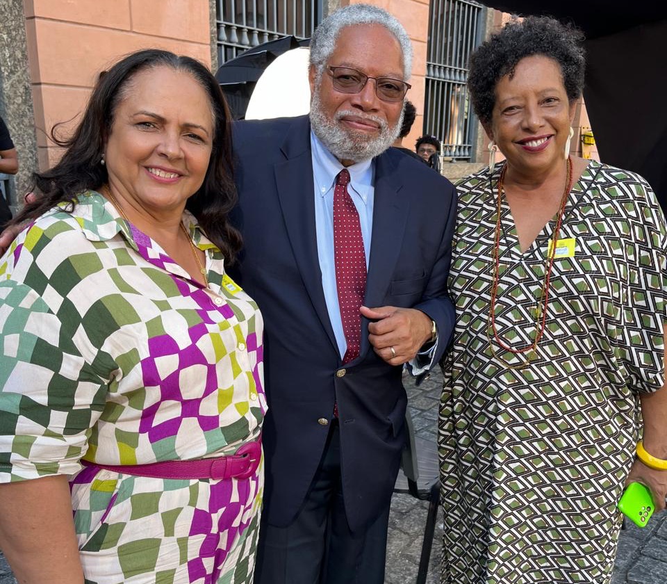 Lidia Moura, Wanda Suzanno e Lonnie Bunch.jpeg