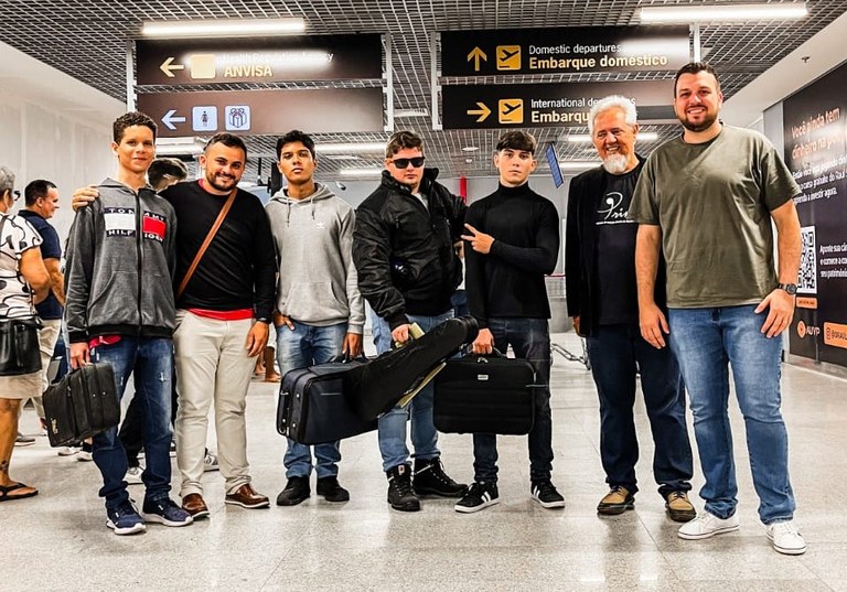 prima - embarque do quinteto de cordas - londrina2.jpeg
