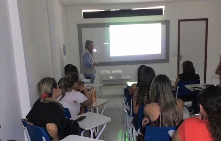ses profissionais da maternidade de patos treinamento da rede cuidar (6).jpg