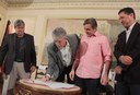 ricardo-faz-convenios-com-prefeitura-para-escolas-municipais_fotos-alberi-pontes-1.jpg