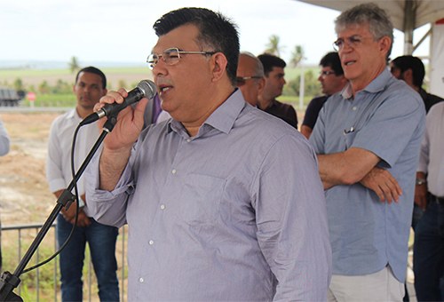 prefeito-de-caaporaa_foto-jose-marques.jpg