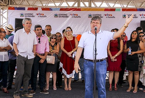 ricardo-inaugura-escola-do-pacto-social_foto-franciaco-franca-13.jpg
