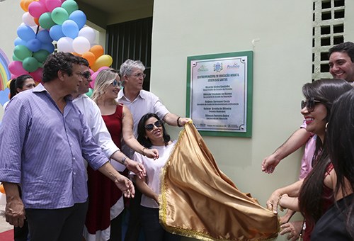 ricardo-inaugura-escola-do-pacto-social_foto-franciaco-franca-7.jpg