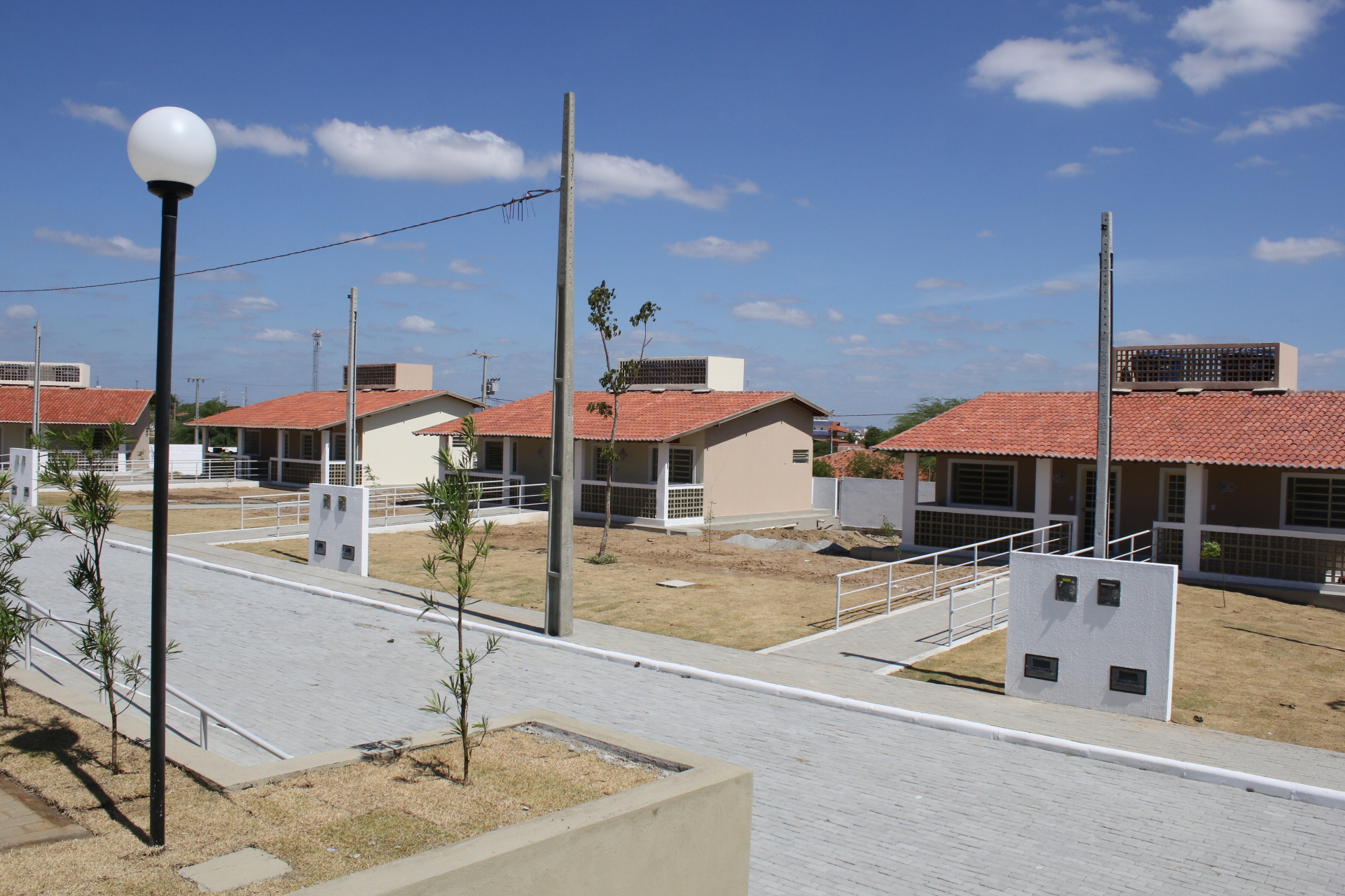 Ricardo entrega Cidade Madura de Patos e sanciona leis que tornam ODE e o programa habitacional políticas de Estado