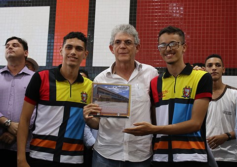 ricardo-inaugura-ECIT-escola-em-itaporanga-foto-francisco-franca-28.jpg