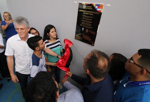 entrega-do-ginasio-da-escola-estadual-severino-cabral_foto-francisco-franca-1.jpg