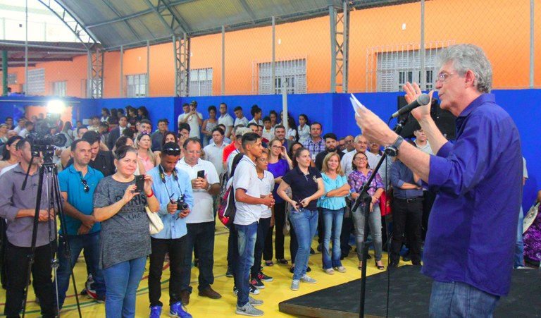 ENTREGA-ESCOLA-CAMPINA-1.jpg