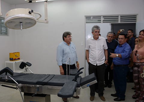 ricardo-entrega-reforma-hospital-de-alagoa-grande-foto-walter-rafael-29.jpg