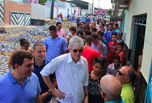 ricardo-vistoria-mais-uma-obra-do-governo_fotojose-marques-5.jpg