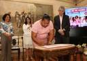 ricardo-assina-acoes-no-dia-da-mulher_foto-francisco-franca-51.jpg