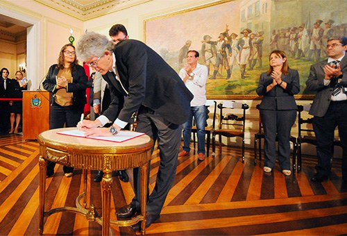 ricardo-assina-protocolo-de-editais-fapesq_foto-jose-marques-3.jpg ricardo-assina-protocolo-de-editais-fapesq_foto-jose-marques-3.jpg