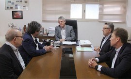 ricardo-recebe-presidencia-da-fiep_foto-jose-marques-2-270x163.jpg