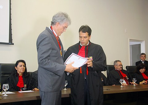 ricardo-recebe-homenagem-do-Ministerio-Publico-foto-alberi-pontes-10.jpg