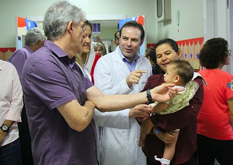 ricardo-visita-hosp-metropolitano-foto-jose-marques-4.jpg