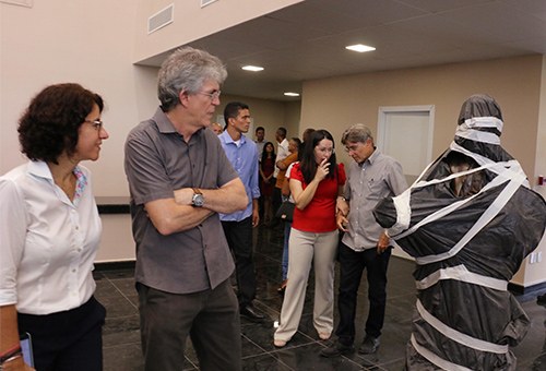 ricardo-visita-hospital-metropolitano_foto-franciaco-franca-9.jpg