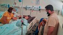 Acordes de emoção Filha toca sanfona para o pai internado em cuidados paliativos no Hospital Metropolitano1 (1).jpeg