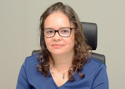 secretaria-de-ciencia-recebe-medalha-de-merito-cientifico.jpg secretaria-de-ciencia-recebe-medalha-de-merito-cientifico.jpg