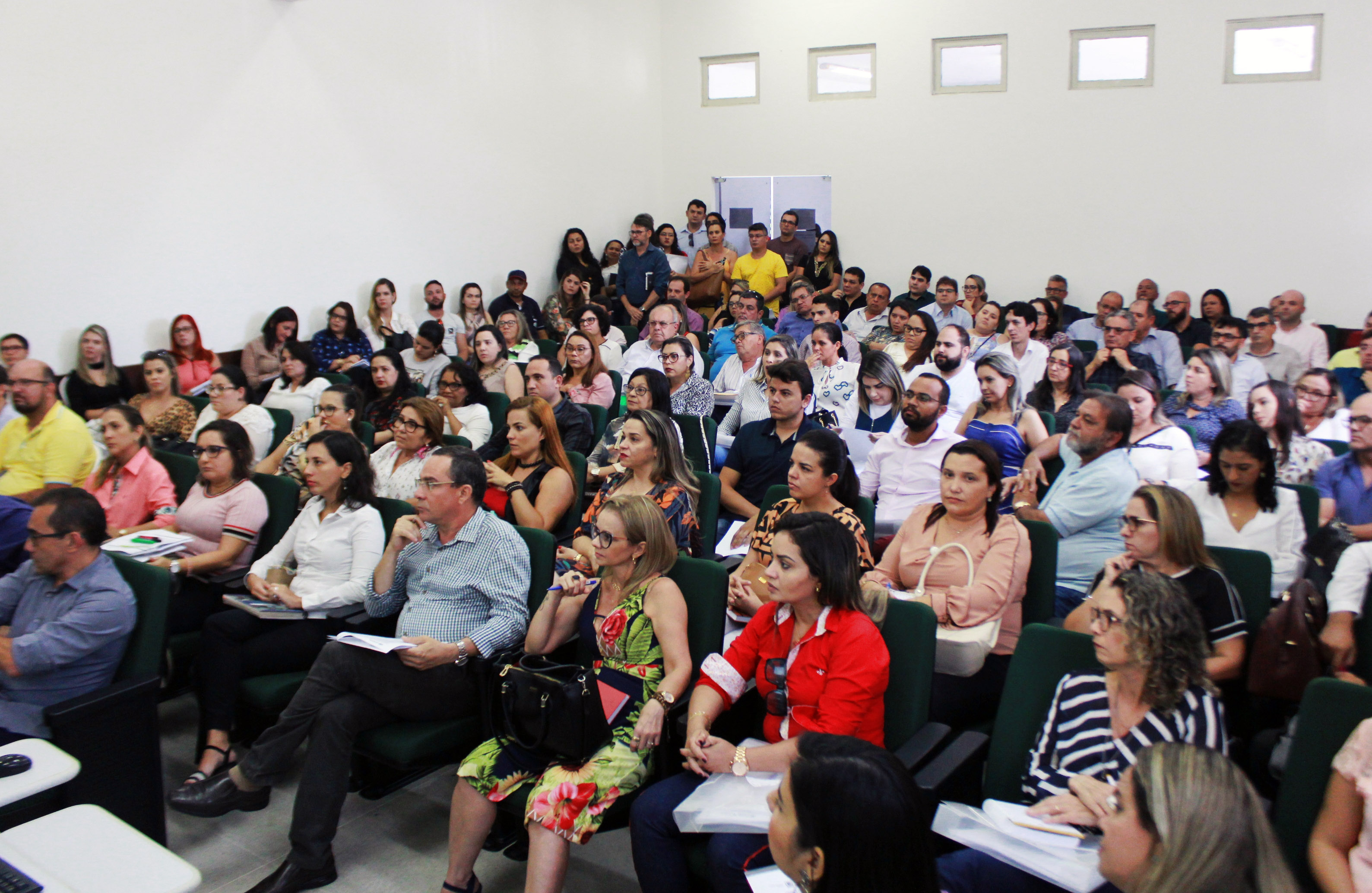 ses saude realiza planejamento com gerentes e diretores de rede hosp do estado foto ricardo puppe (3).JPG