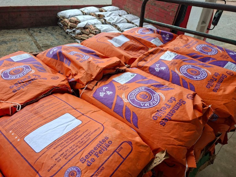 Entrega de sementes 3.jpeg