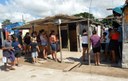 sedh Entrega de Cartoes no Assentamento Monsenhor Magno fotos Luciana Bessa (1).JPG
