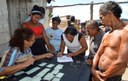 sedh Entrega de Cartoes no Assentamento Monsenhor Magno fotos Luciana Bessa (3).JPG