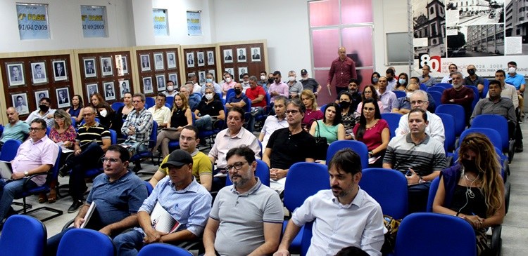 FOTO_CURSO_DE_CRIMES_ORDEM_TRIBUTÁRIA_2.JPG