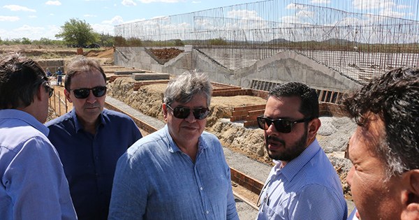 joao Visita obras da adutora TransParaiba em Boqueirao foto francisco franca (6).JPG