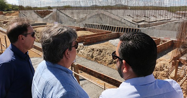 joao Visita obras da adutora TransParaiba em Boqueirao foto francisco franca (7).JPG