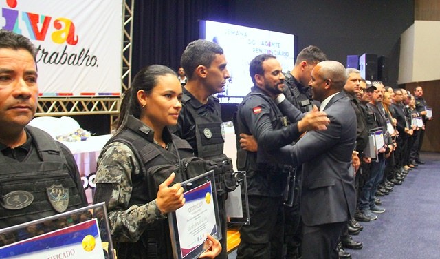 AGENTES34.jpg AGENTES34.jpg