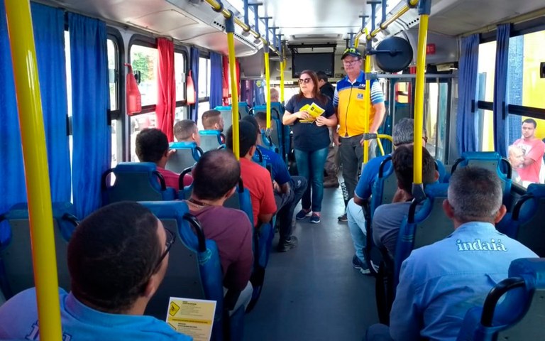 ses e prf acao de saude preventiva com caminhoneiros em cg 1.jpg